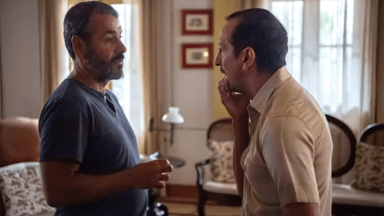 José Inocêncio (Marcos Palmeira) e Tião Galinha (Irandhir Santos) em 'Renascer'