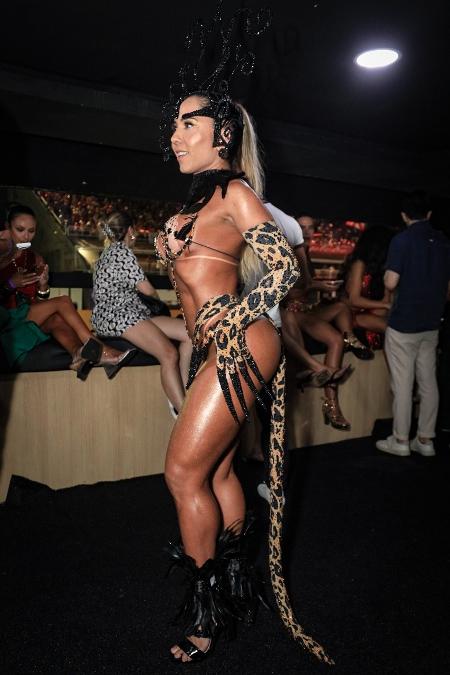 Mulher Melão usou look mínimo de onça para ensaio da Grande Rio Mulher Melão usou look mínimo de onça para ensaio da Grande Rio