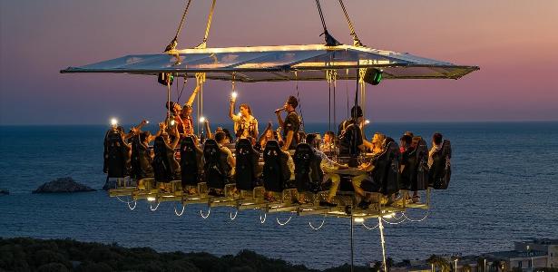 Dinner in the Sky terá transmissão da Copa