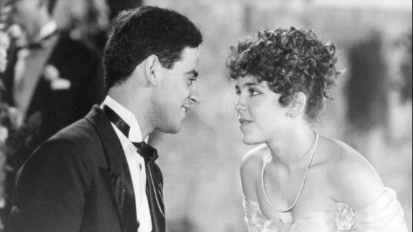 De 1986, "Anos Dourados", foi a primeira minissérie escrita por Gilberto Braga e se tornou um dos trabalhos mais elogiados e bem-sucedidos do autor. A trama marcou o retorno às produções ambientadas nos anos 1950 - Divulgação