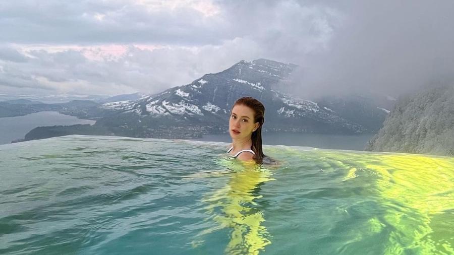 Marina Ruy Barbosa em piscina na Suíça - Reprodução/Instagram