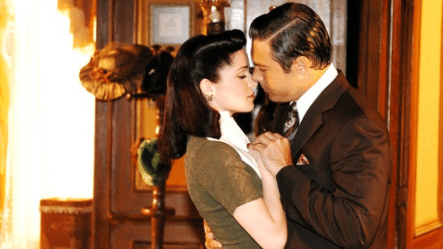 Madalena (Bruna Di Tullio) e Raul (Luigi Baricelli) em 'Alma Gêmea' Madalena (Bruna Di Tullio) e Raul (Luigi Baricelli) em 'Alma Gêmea'