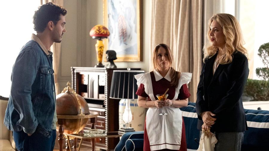Pilar (Isabel Teixeira), Fernando (Pedro Alves) e Tilde (Luana Martau) em 'Quem Ama Cuida'