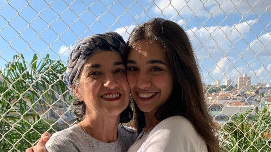 Stephanie Mecco dançou ao lado da mãe, Soraya Mecco, durante internação em hospital - Reprodução/Instagram