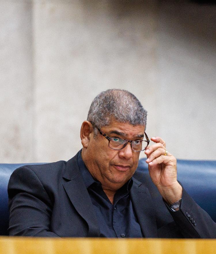 Milton Leite durante votação da privatização da Sabesp em São Paulo, em maio