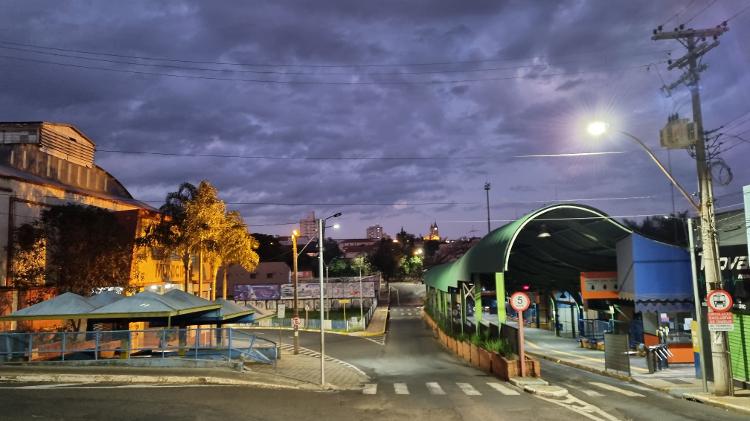 2020 | Centro de Araraquara (SP) deserto durante lockdown na pandemia