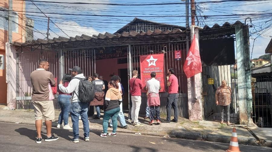 Filiados do PT votam no Rio Pequeno, zona oeste de São Paulo