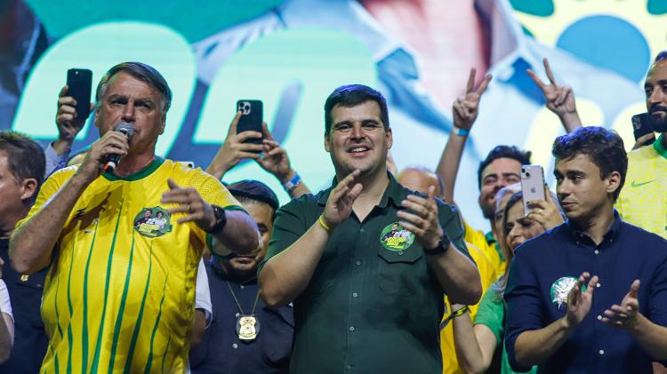 Da esq. para a dir.,: o ex-presidente Jair Bolsonaro, o candidato à prefeitura de BH Bruno Engler e Nikolas Ferreira, deputado federal