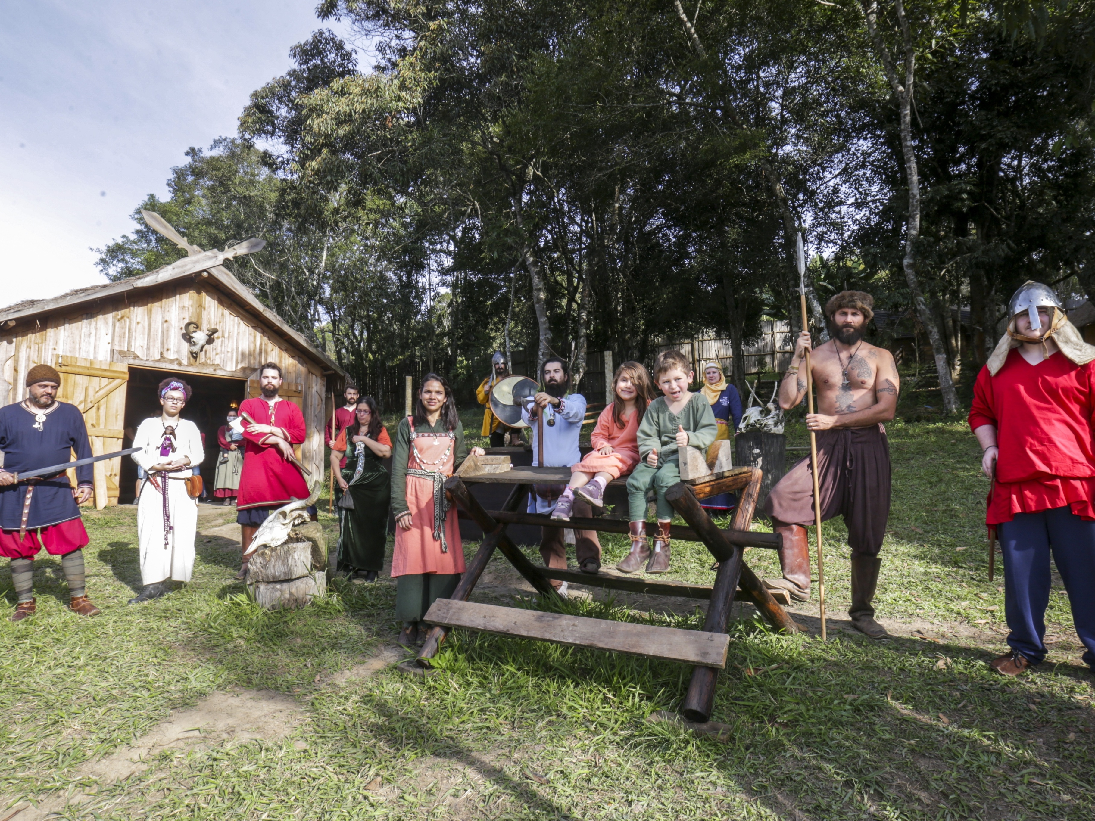 Fantasia de Vikings para o Carnaval - Seriado - Como fazer em casa