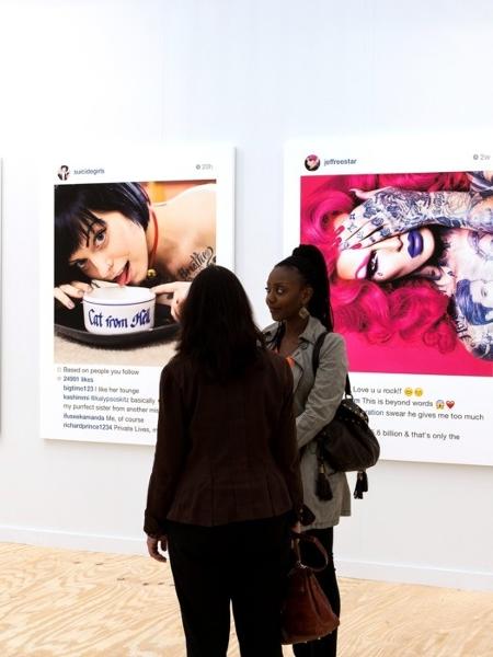 Artista Richard Prince criou telas com posts do Instagram e iniciou a discussão: Somos donos das nossas próprias postagens? - Marco Scozzaro/Frieze	