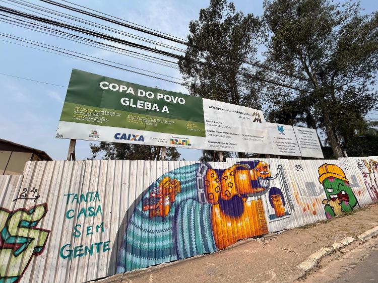 Obra da Copa do Povo, em Itaquera, zona leste da capital paulista