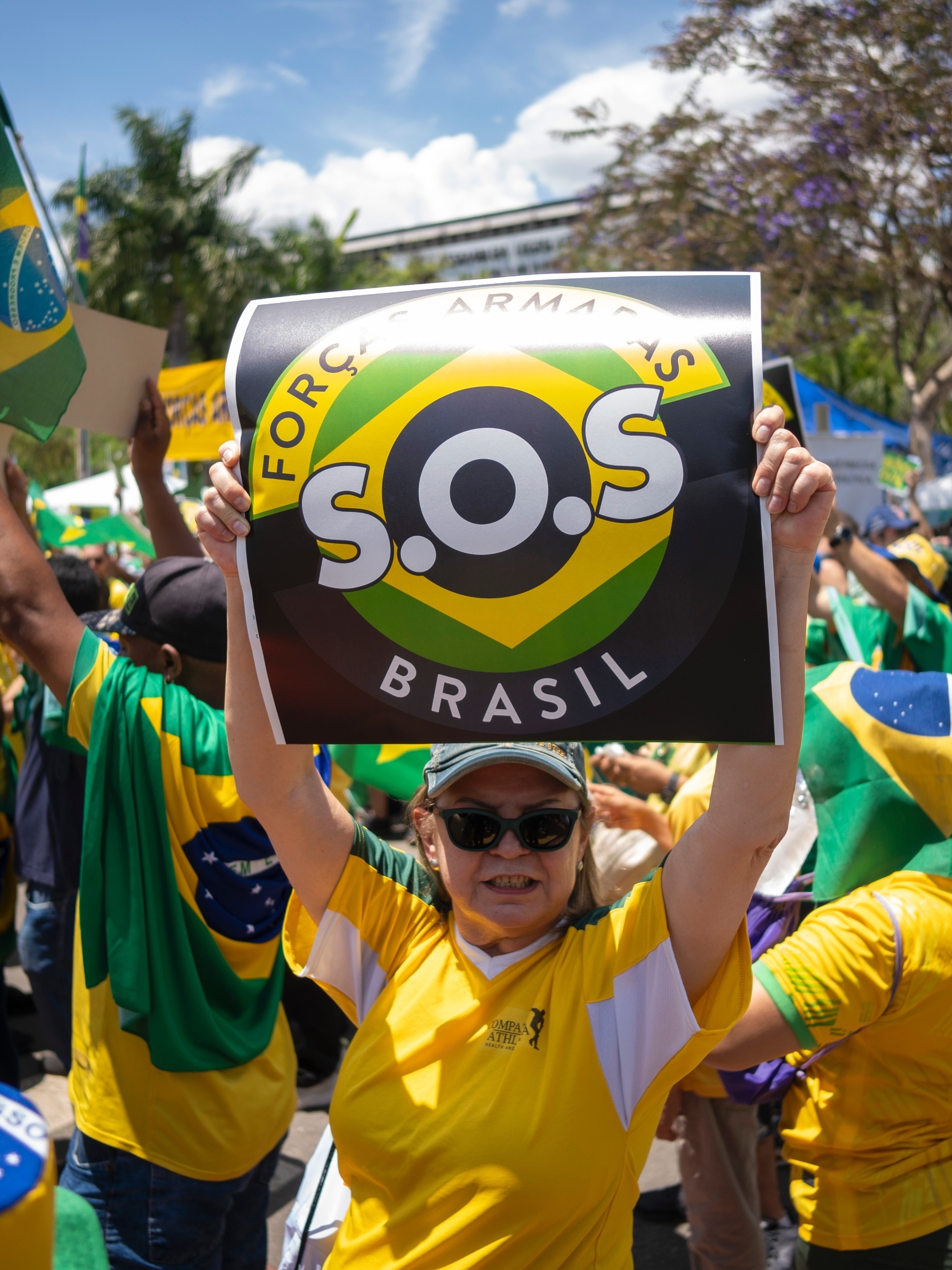 Fala Carlão ao pôr do sol com o comandante da IHARA - Grupo Publique