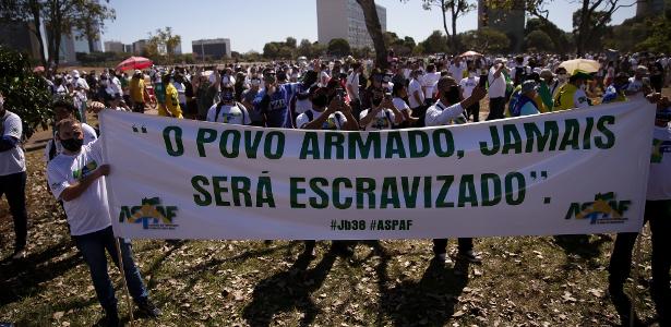 Protesto pró-armas na Esplanada dos Ministérios, em Brasília