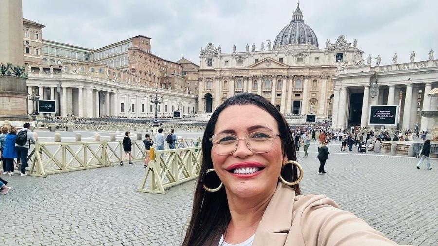Bênção, Vaticano: a travesti cujo vídeo viralizou em 2011 monetizou suas redes e voltou à Europa "de cabeça erguida" para comemorar seus 45 anos - Arquivo pessoal