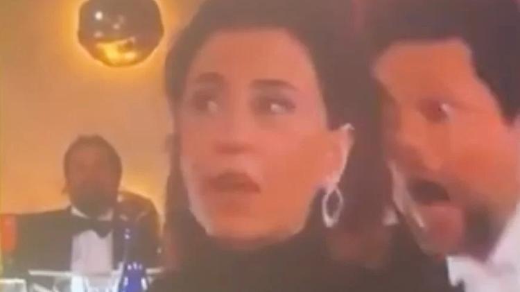 Grito de Selton Mello no momento do anúncio do Globo de Ouro de Fernanda Torres Grito de Selton Mello no momento do anúncio do Globo de Ouro de Fernanda Torres