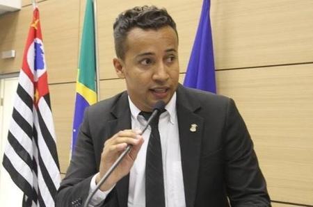 Juninho Eroso, presidente da Câmara Municipal, é um dos investigados