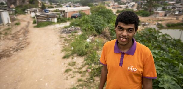 REMÉDIO PARA A FOME: Sem comer, pessoas desmaiam em filas de postos de saúde de São Paulo e pedem comida nas consultas