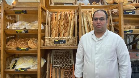 Padeiro Brahim Ayeb, em Paris - Daniela Fernandes/UOL - Daniela Fernandes/UOL