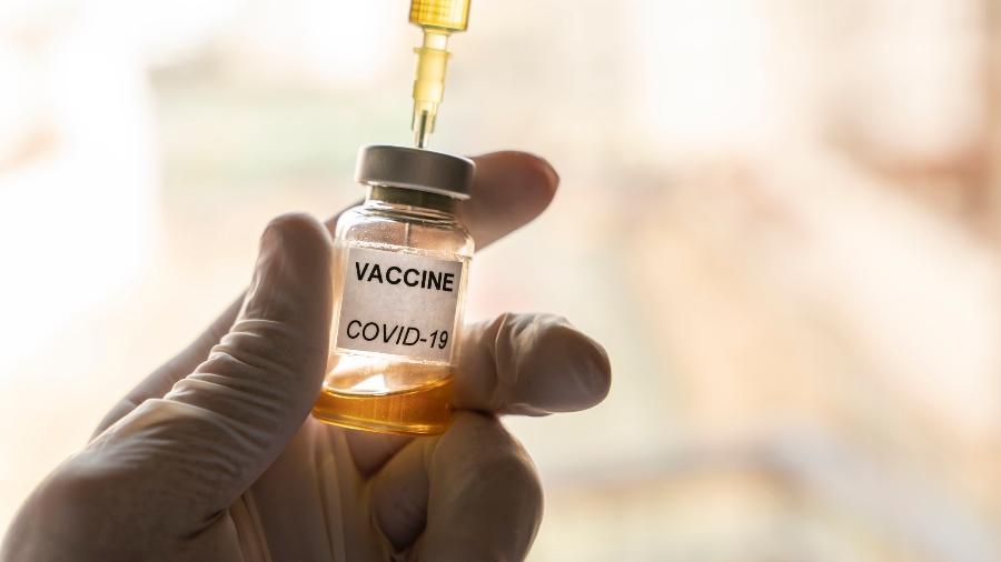 Imagem meramente ilustrativa; Secretária da Saúde do estado destaca a necessidade de as pessoas verificarem a data de retorno na caderneta de vacinação - Getty Images