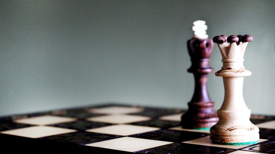 Relaxamento, foco e diversão: xadrez online cresce na quarentena -  15/09/2020 - UOL TAB