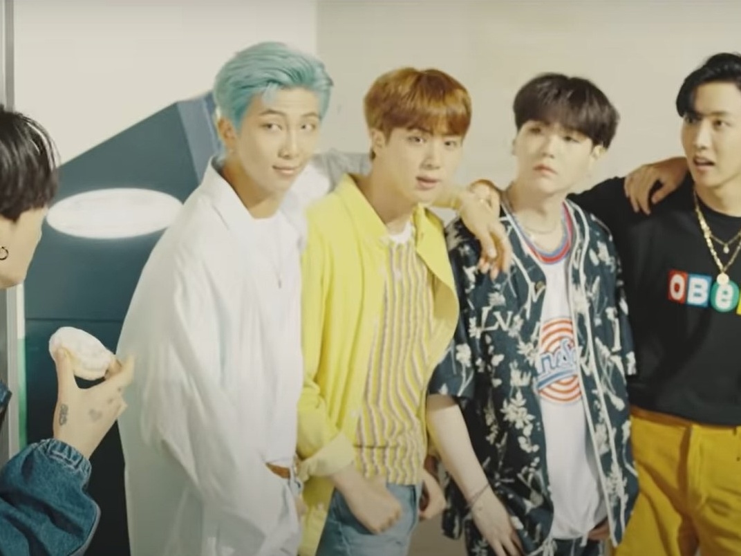 BTS lança quatro remixes para seu novo hit, 'Dynamite' - 28/08