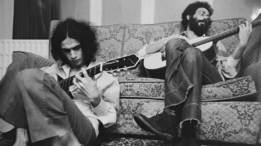 Caetano Veloso e Jards Macalé em Londres, 1971: Saudades do Brasil - Pedro Paulo Koellreutter/Acervo pessoal Jards Macalé