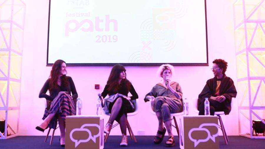 Palestra do Festival Path discutiu como astrologia e redes sociais formaram uma parceria de sucesso - Iwi Onodera/UOL