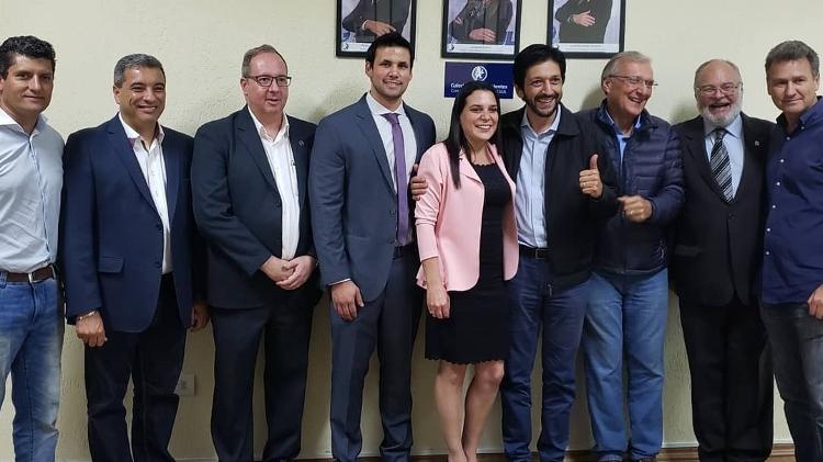 Renan Vieira e Ricardo Nunes com integrantes da Aesul (Associação Empresarial da Região Sul)