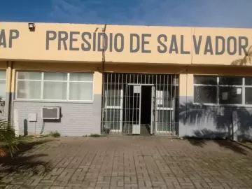 Presos fazem revista e aplicam punições em penitenciária de Salvador