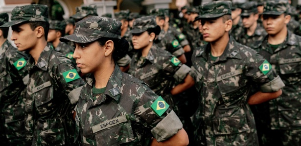 Senado quer liberar alistamento de mulheres no serviço militar