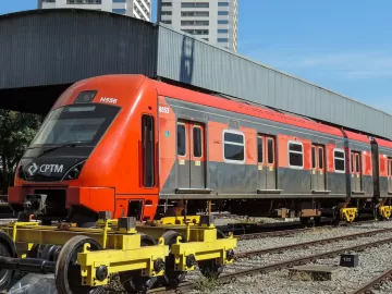 MP apura se ViaMobilidade está 'desmanchando' trem da CPTM que vale milhões