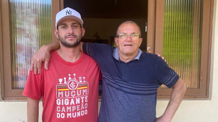 Dorli e o filho Tatiano Fleck tenta se recompor da perda de 12 vizinhos