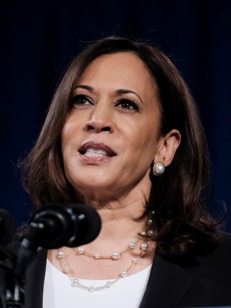 Kamala Harris, candidata a vice-presidência dos EUA pelo Partido Democrata, ao lado de Joe Biden - Michael A. McCoy/Getty Images