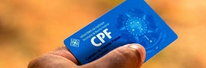 Golpe do CPF cancelado: criminosos cobram regularização via Pix no WhatsApp (Foto: Shutterstock)