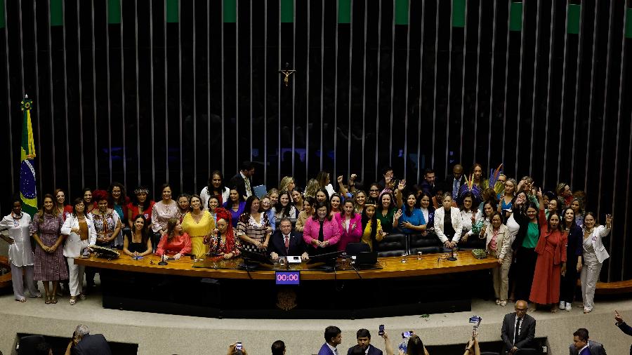 Parlamentares mulheres posam para foto na Câmara dos Deputados Parlamentares mulheres posam para foto na Câmara dos Deputados