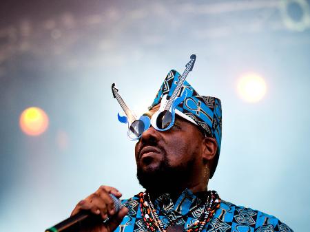 Afrika Bambaataa, em show do quarto dia do Rock in Rio, em 2011 - Danilo Verpa/Folhapress