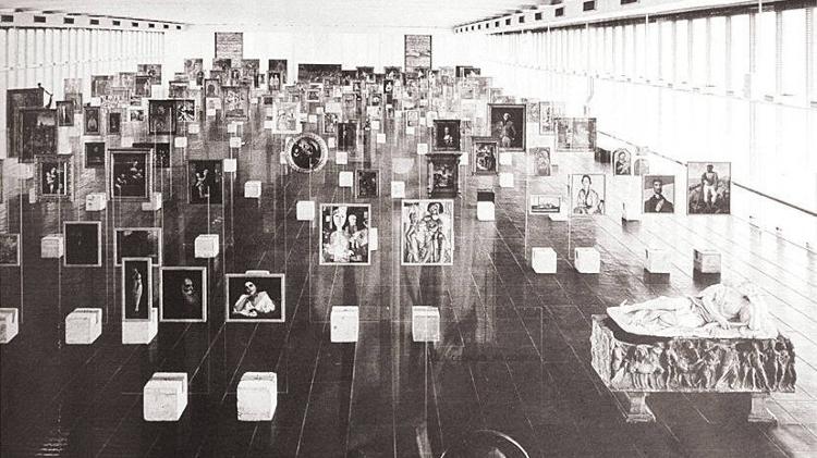 Lina Bo Bardi projetou os cavaletes em 1968