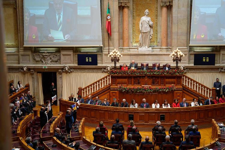 Vista geral da Assembleia da República portuguesa durante o ultimo dia da visita do presidente Lula a Portugal