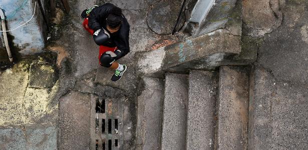 Maria Eduarda de Jesus, aluna de boxe da academia Alto Astral, em Salvador