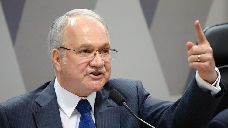 Edson Fachin durante sabatina no Senado, em 2015