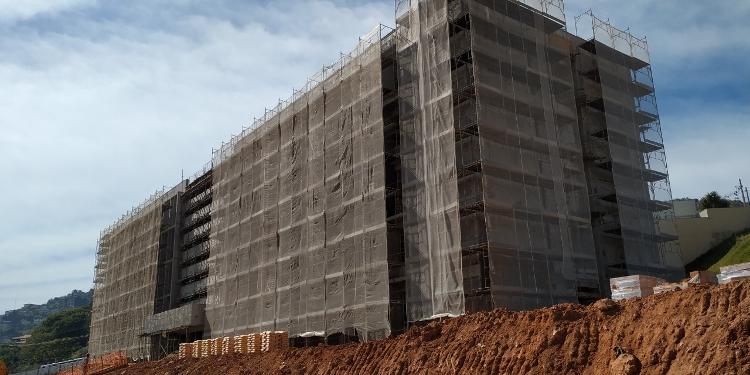 A Sinarco foi punida pelo Tribunal de Justiça de Minas Gerais por atrasar a entrega da obra do fórum de Nova Lima A Sinarco foi punida pelo Tribunal de Justiça de Minas Gerais por atrasar a entrega da obra do fórum de Nova Lima
