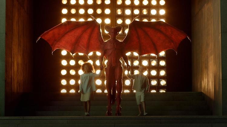 No romance 'Fim da Infância', adaptado para a TV a Terra é invadida por alienígenas que se assemelham ao diabo cristão - Reprodução - Reprodução