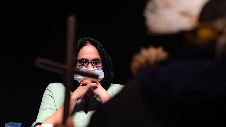 A ministra Damares Alves, que esteve em Dourados (MS) para discutir o aumento da violência contra crianças e mulheres em aldeias indígenas - José Medeiros/UOL - José Medeiros/UOL