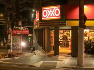 Oxxo: assaltos, facada e assassinato provocam denúncias de funcionários
