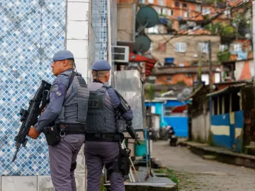 Leonardo Sakamoto: No Guarujá, PCC suga um monte de dinheiro e PM produz montanha de mortos