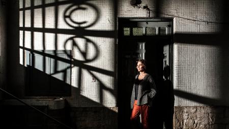 Flávia Fló na Cristaleria Nacional, no Belenzinho, zona leste de São Paulo - Fernando Moraes/UOL - Fernando Moraes/UOL