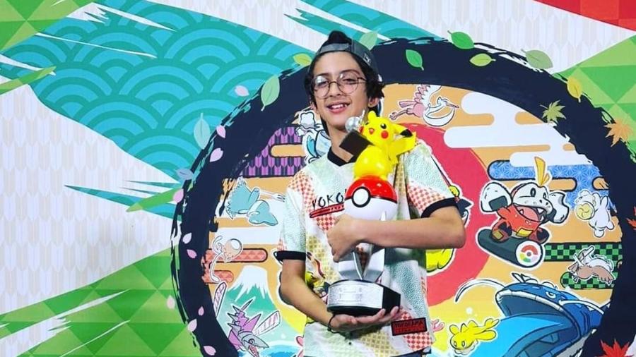 Gabriel Torres, 11, no campeonato mundial de Pokémon, no Japão