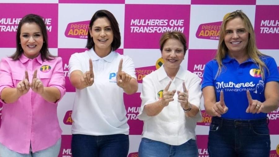 Adriane Lopes (PP), prefeita eleita de Campo Grande, Michelle, a senadora Tereza Cristina (PP) e a vice-governadora do DF Celina Leão (PP) no evento Mulheres Transformadoras, em outubro