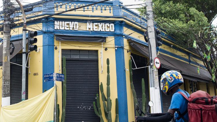 Fachada del restaurante Nuevo México, en Santana.  El campo golpista ilegal está causando enormes pérdidas financieras en la región - Reinaldo Canato/UOL - Reinaldo Canato/UOL