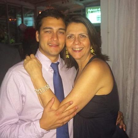 Tânia Veiga e o filho, o piloto João Augusto Hjertquist Tremeschin Tânia Veiga e o filho, o piloto João Augusto Hjertquist Tremeschin
